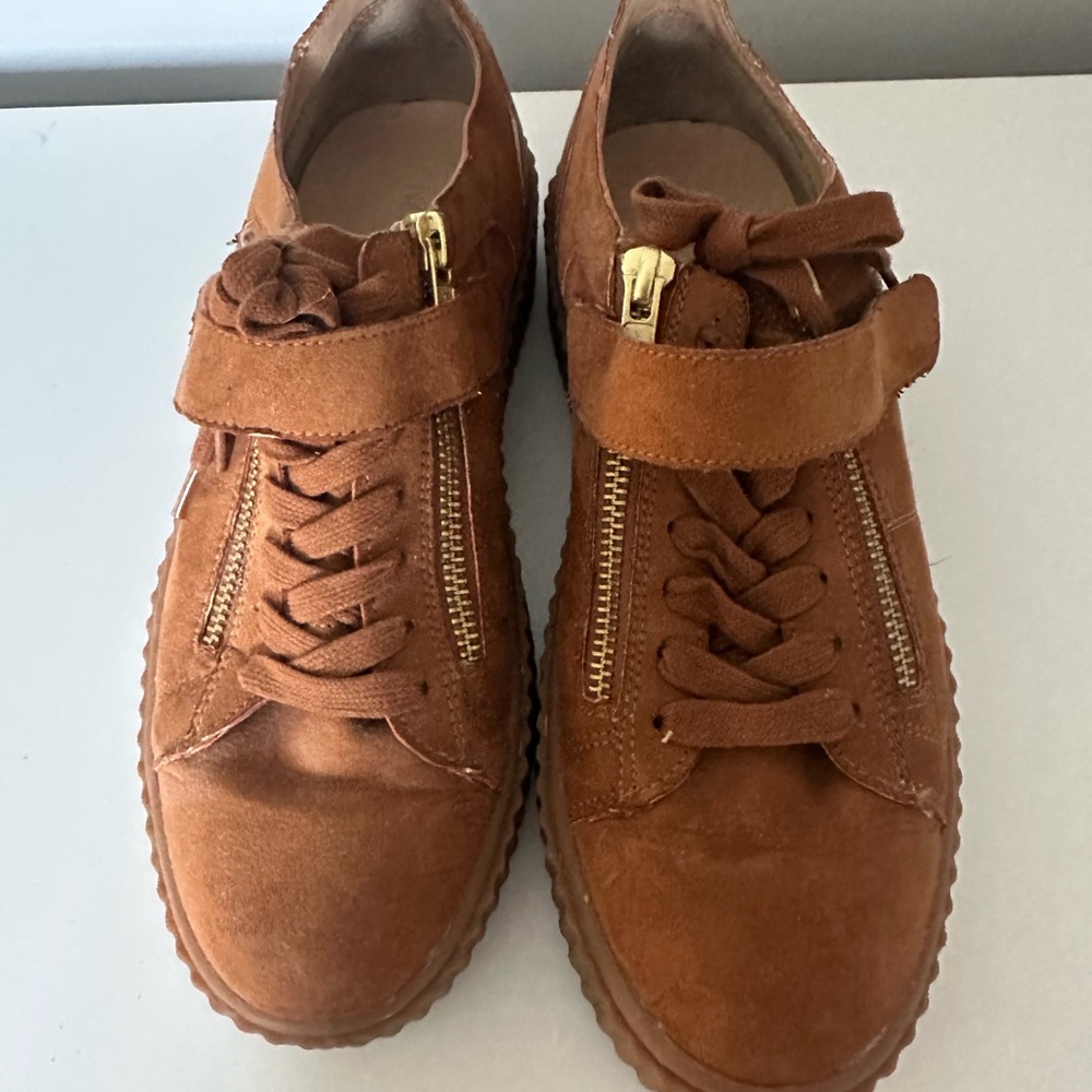Nine West Tan Espadrille Sneakers